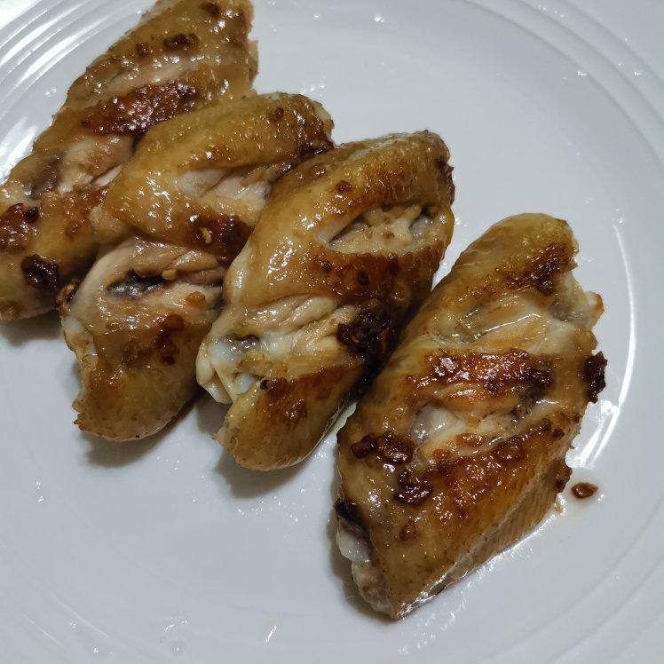 好吃到卷舌头的蒜香鸡翅