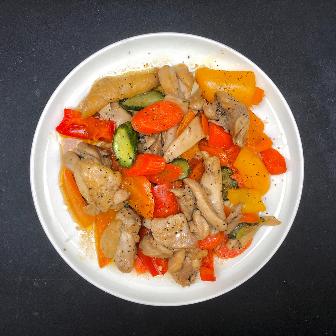 胡萝卜黄瓜鸡胸肉