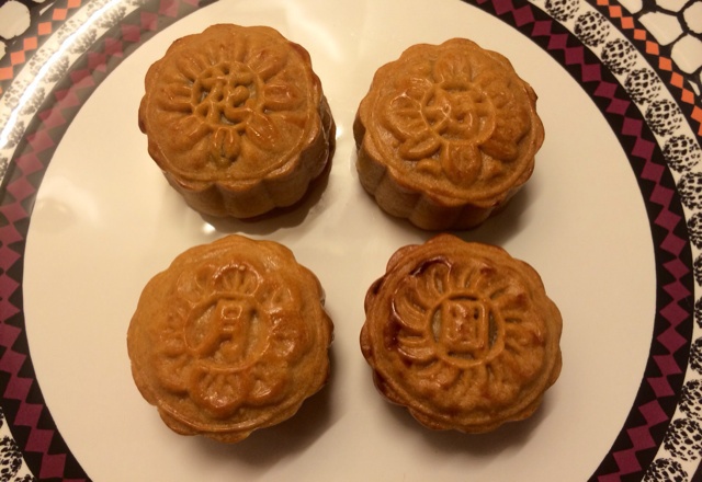 广式月饼——蛋黄莲蓉月饼