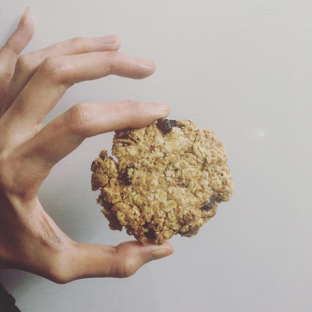 素食:有机燕麦芝麻大饼干