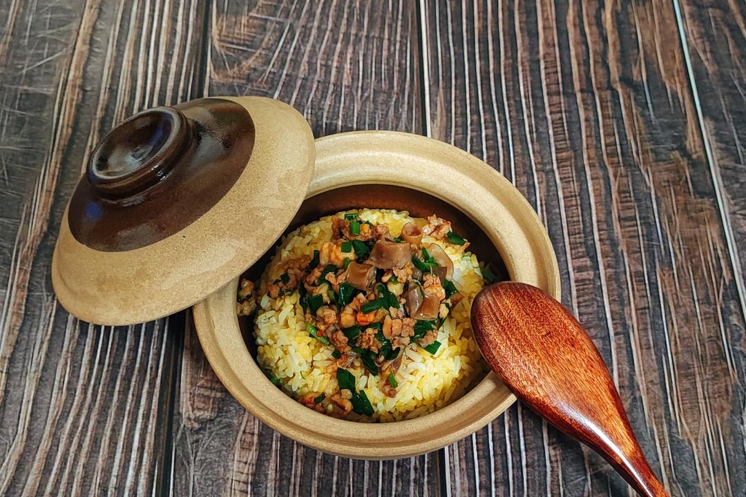 烟台海肠捞饭