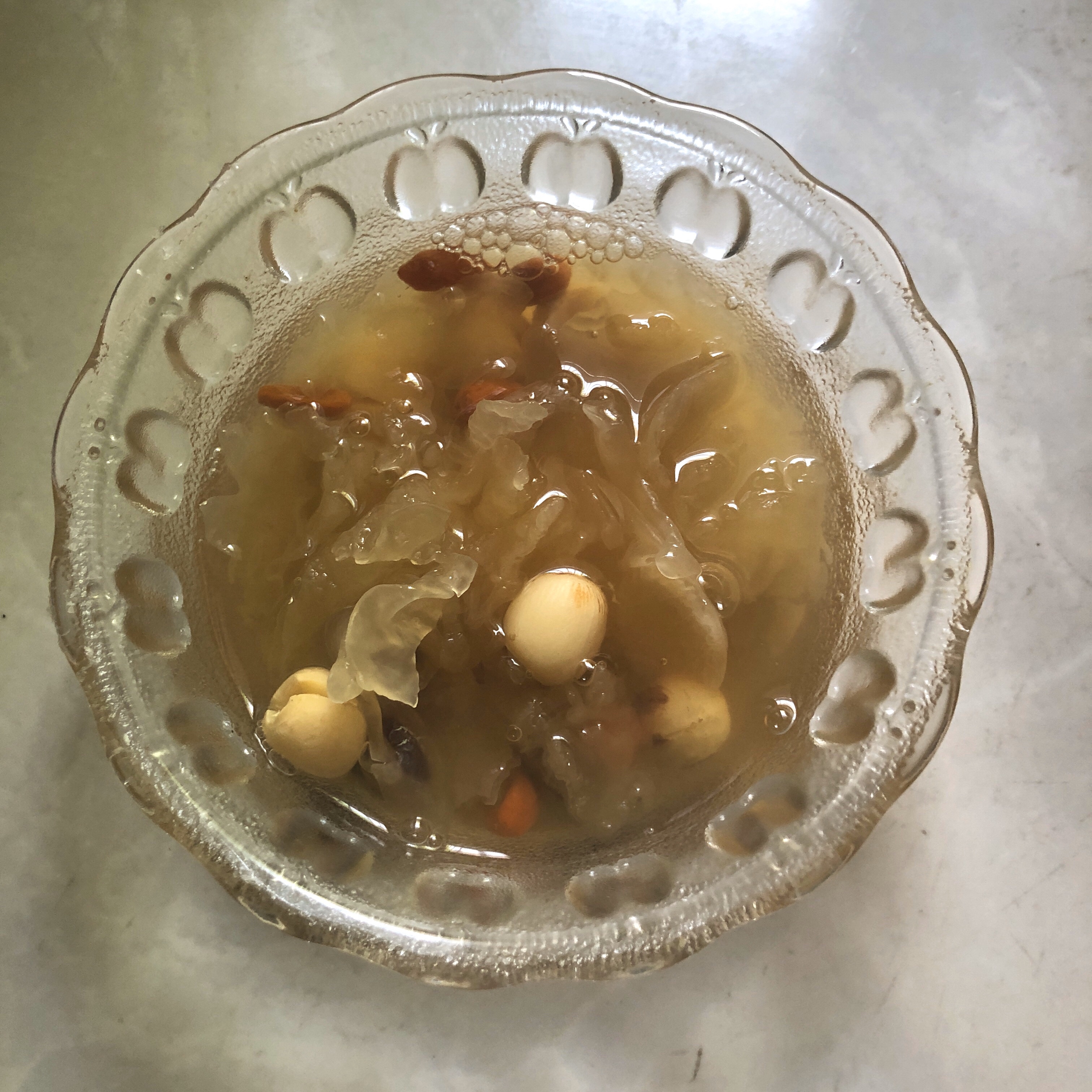 【夏食】银耳红枣莲子汤的做法 步骤6