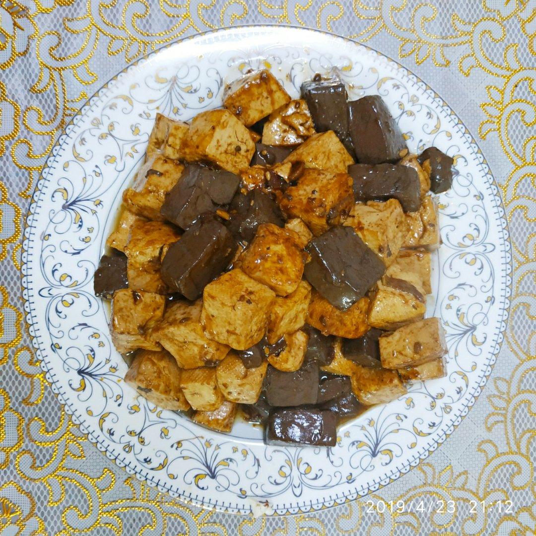 猪血老豆腐