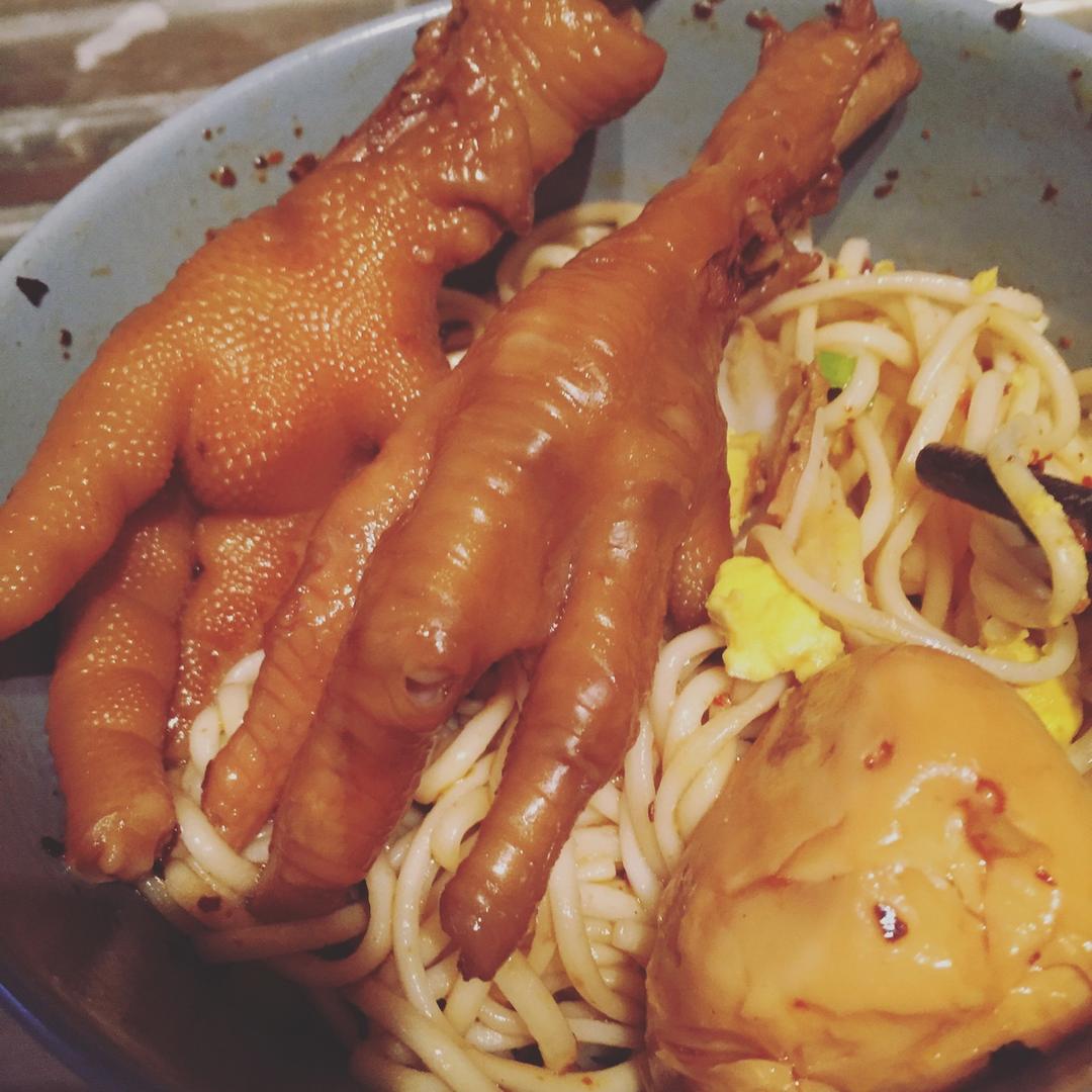 秘制红烧鸡爪