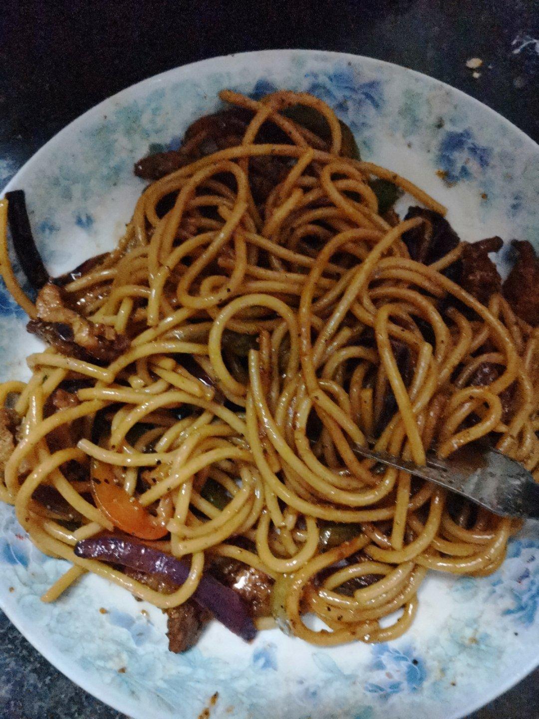 比餐厅好吃的黑椒牛柳意面🍝零失败简单教程