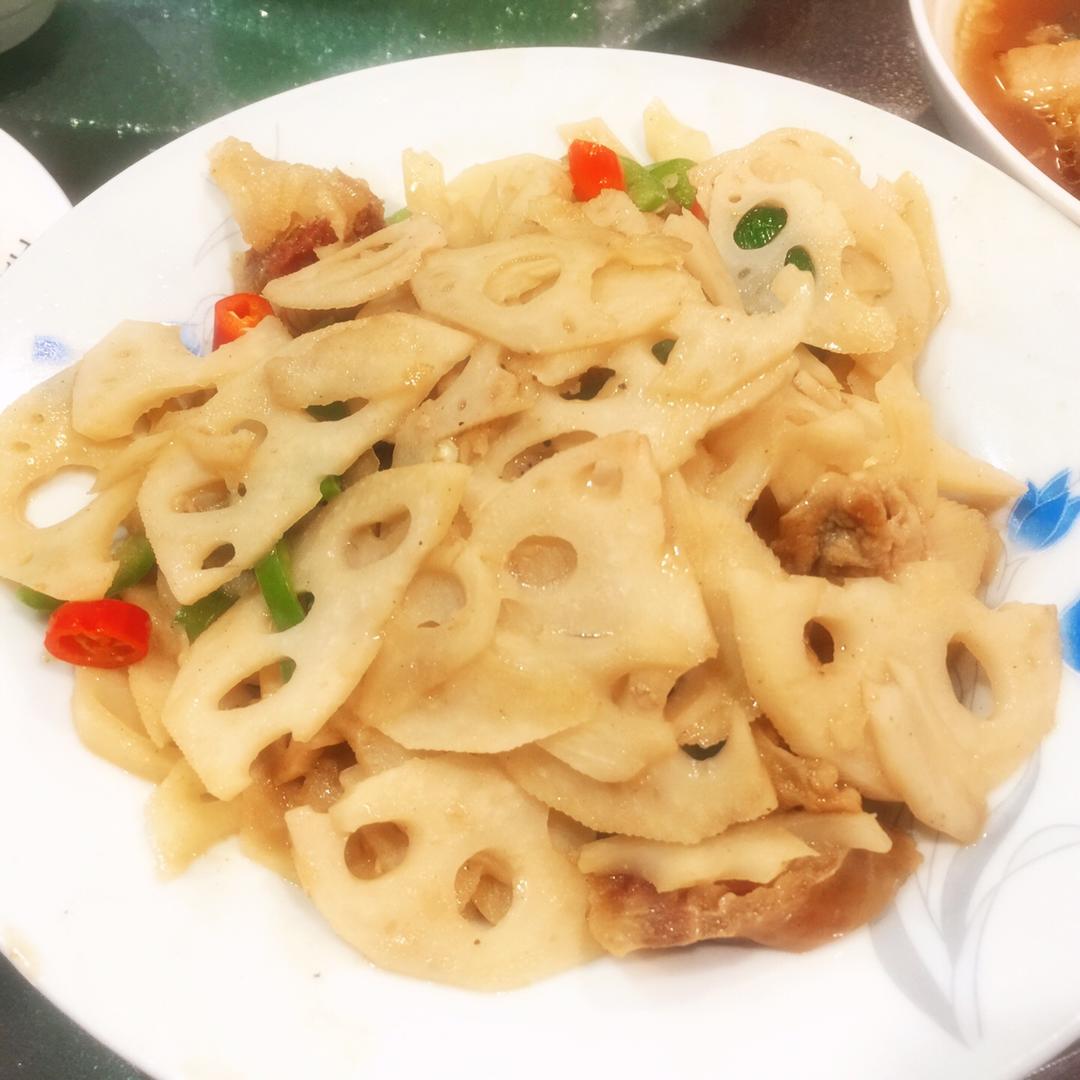 莲藕片炒肉