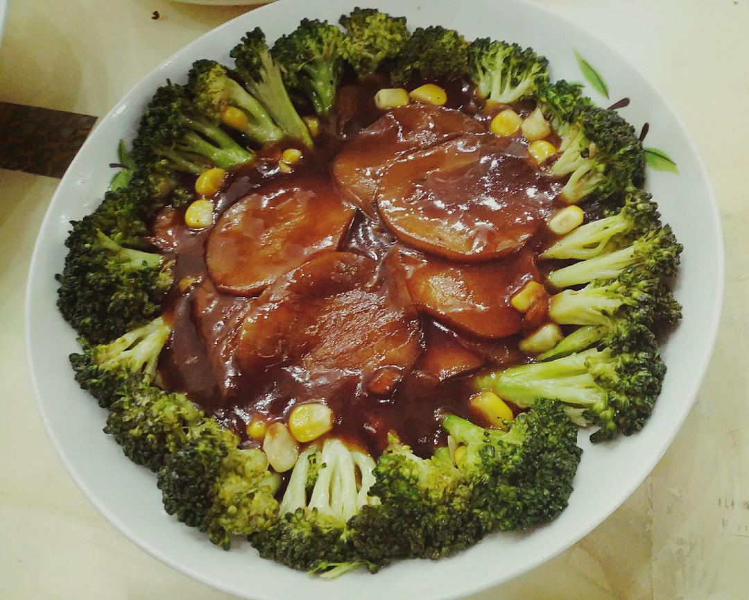 杏鲍菇扣西兰花
