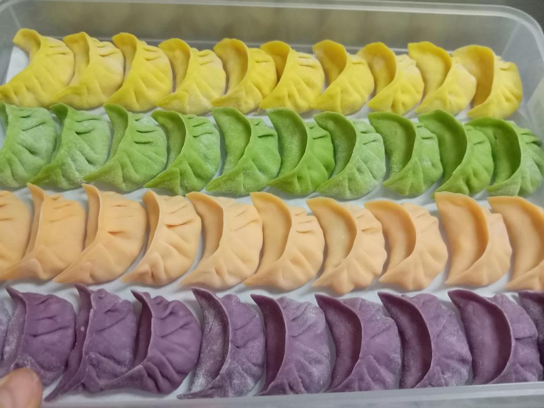 三色白菜猪肉水饺