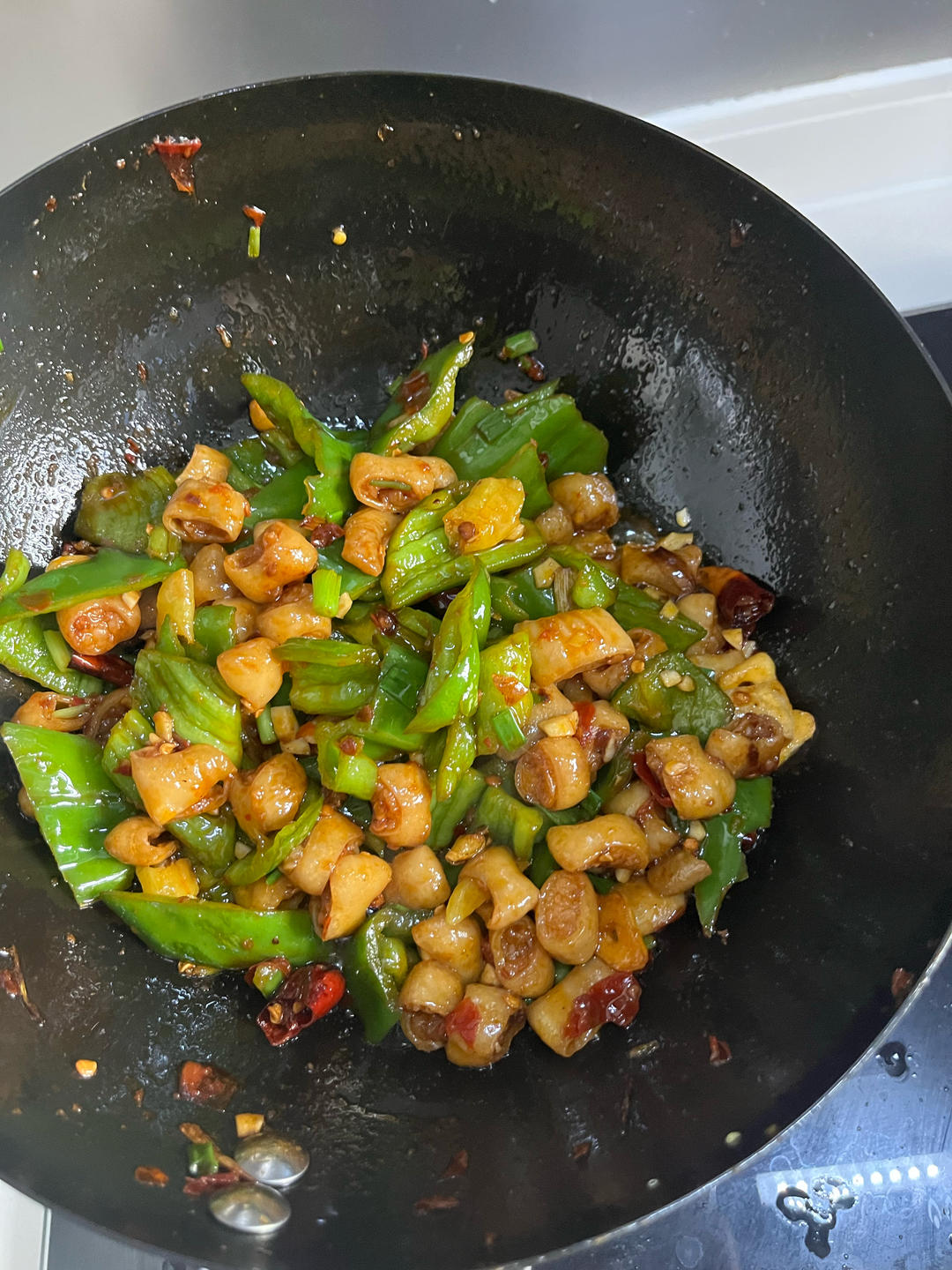 香辣过瘾的爆炒肥肠，这么做巨巨巨下饭！！