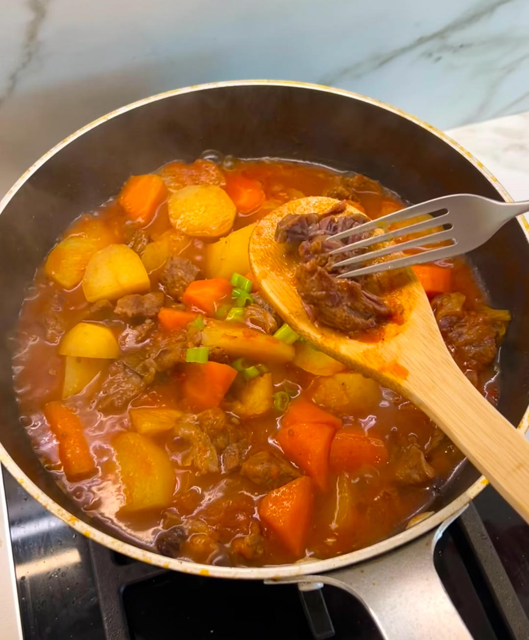 番茄土豆炖牛腩的做法