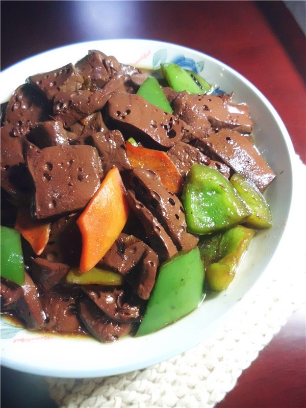 二明做的家常炒血豆腐