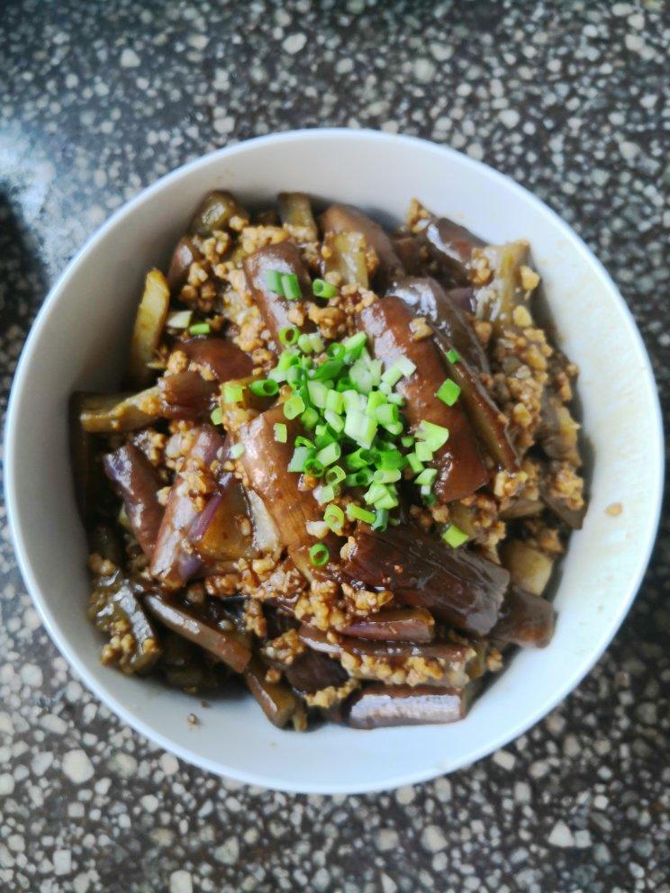 肉沫茄子（非油炸健康版）文末另附万能鱼香汁配方。