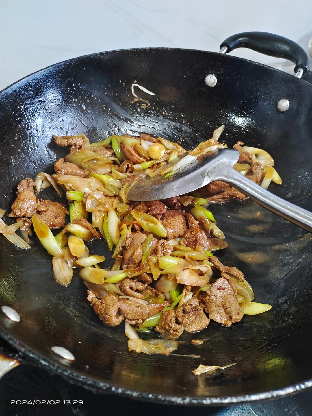 【嗷呜】老北京葱爆羊肉