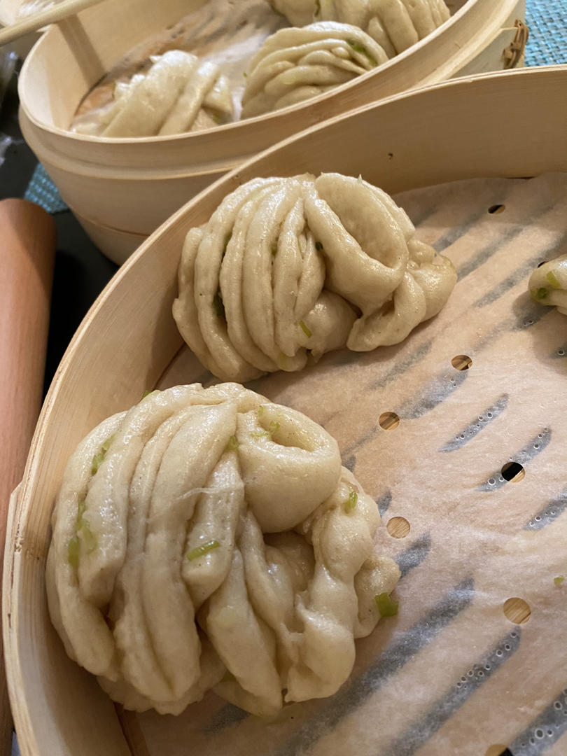 葱油花卷，一根筷子卷出漂亮的造型