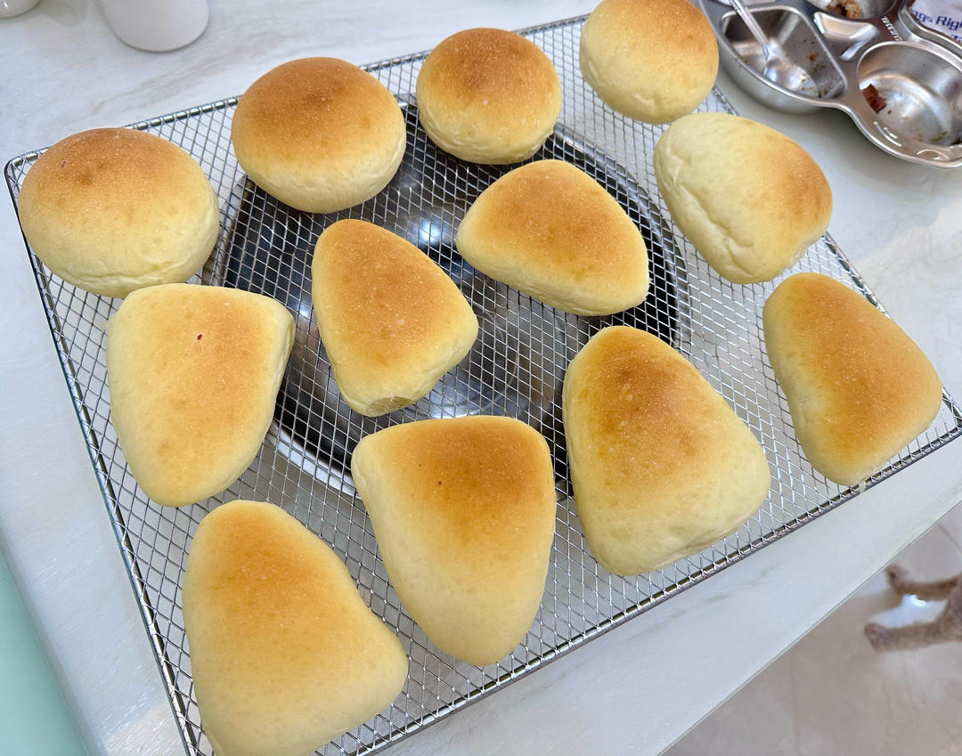 是超~好吃的面包呀，土豆泥肉松三角烧