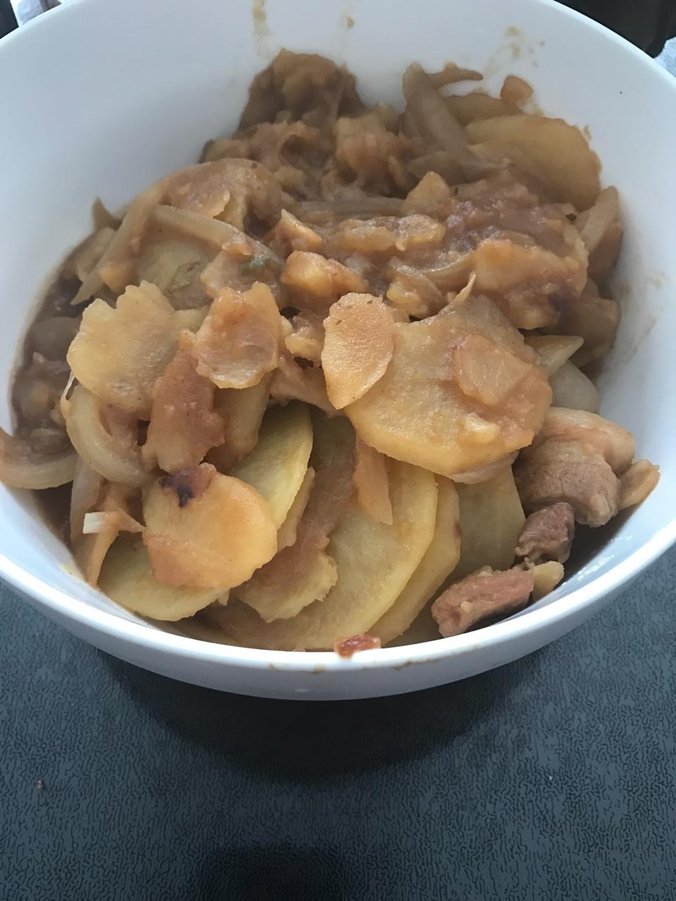 洋葱炒土豆