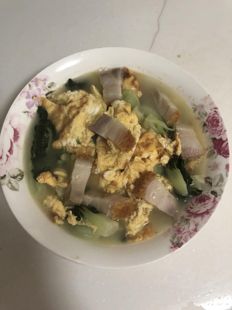 鲜掉眉毛的菌菇豆腐汤