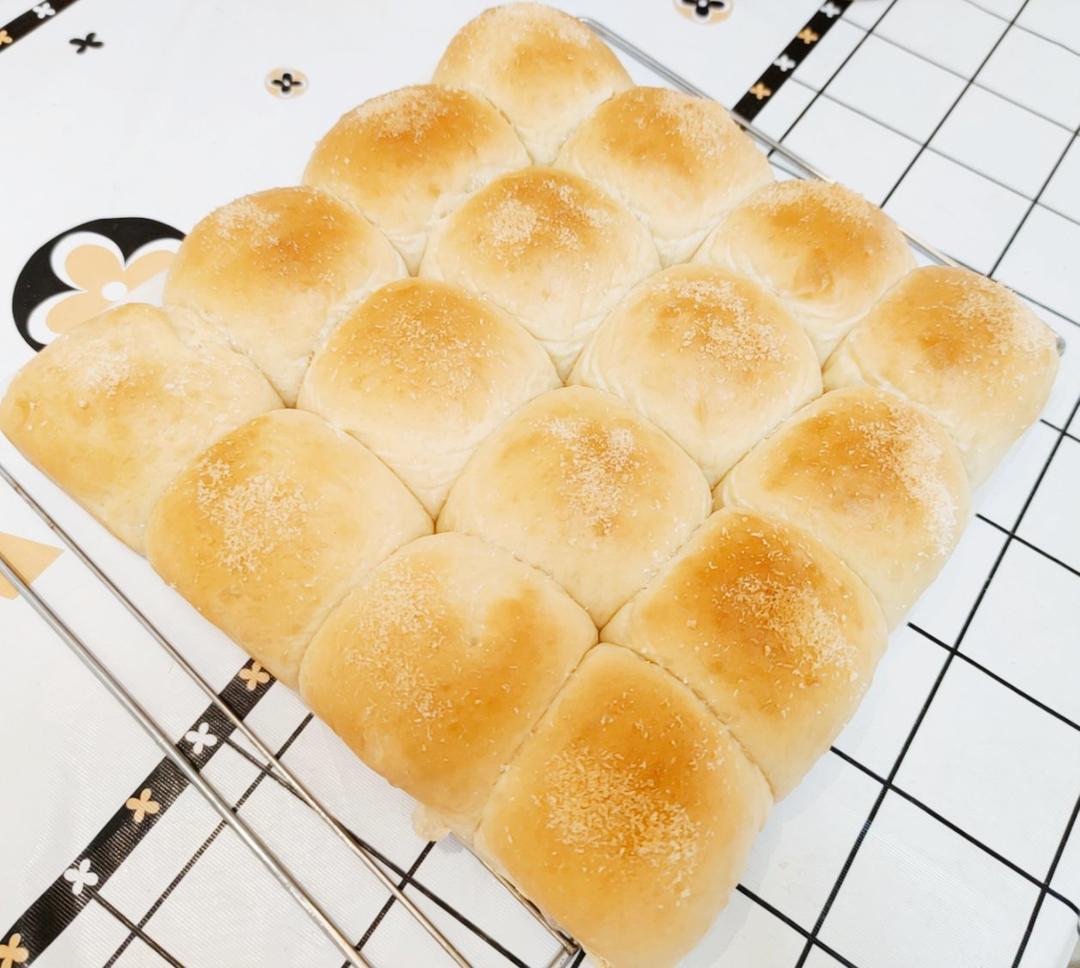 🥛超简单快手，柔软拉丝，一次发酵，牛奶小餐包