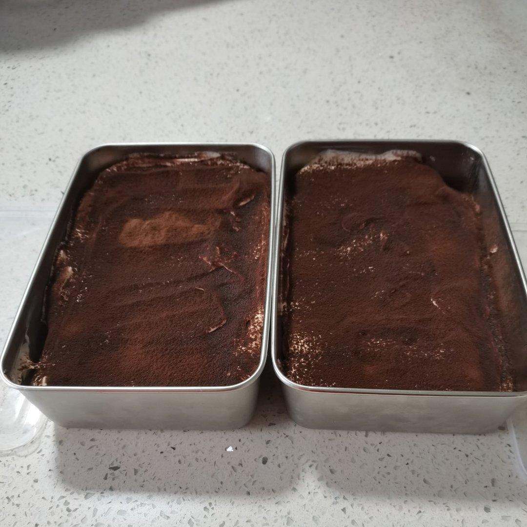 在欧洲学会的经典版提拉米苏