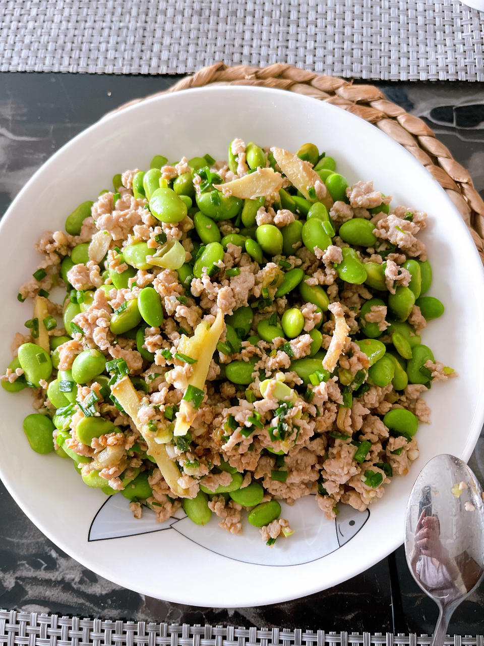 毛豆炒肉（超简单）