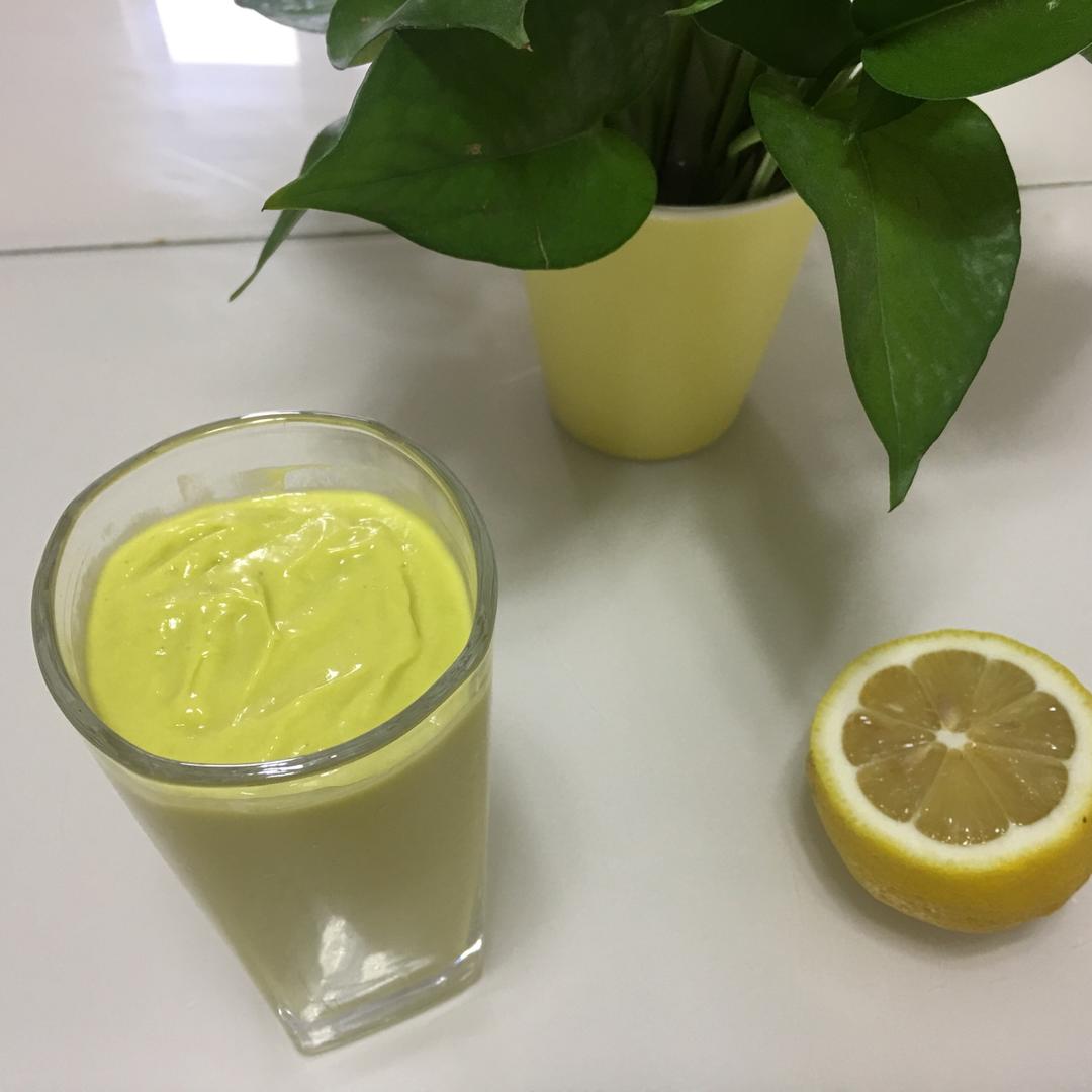 芒果牛油果奶昔