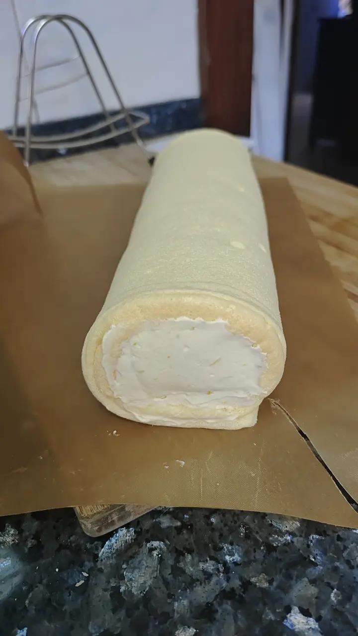 柠檬奶油蛋糕卷，超好吃的柠檬香缇奶油做法