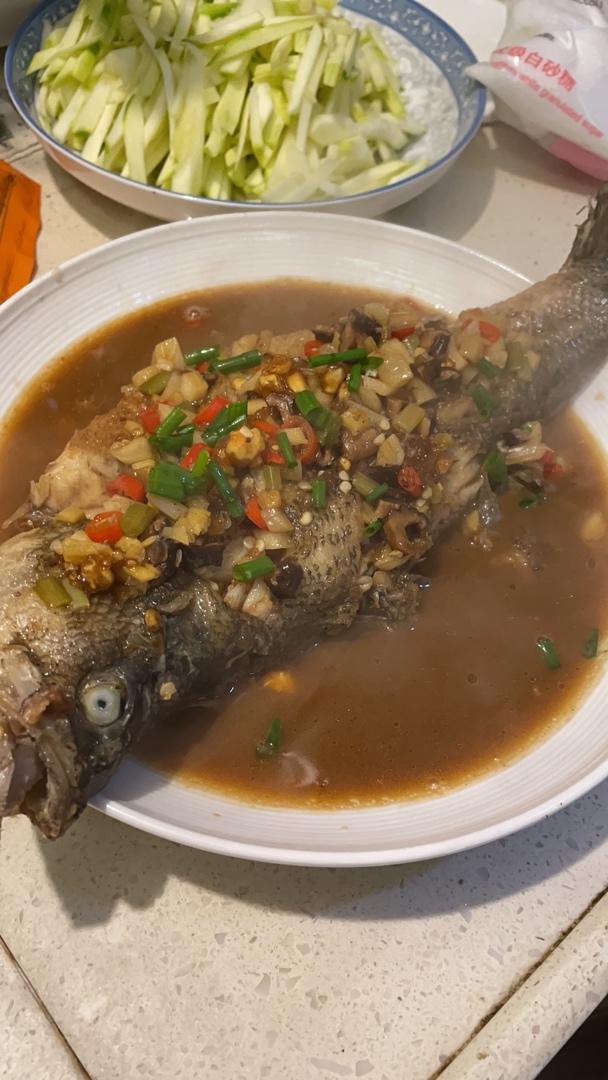 厨师长教你：“红烧鲤鱼”的家常做法（不辣），味道很赞先收藏了