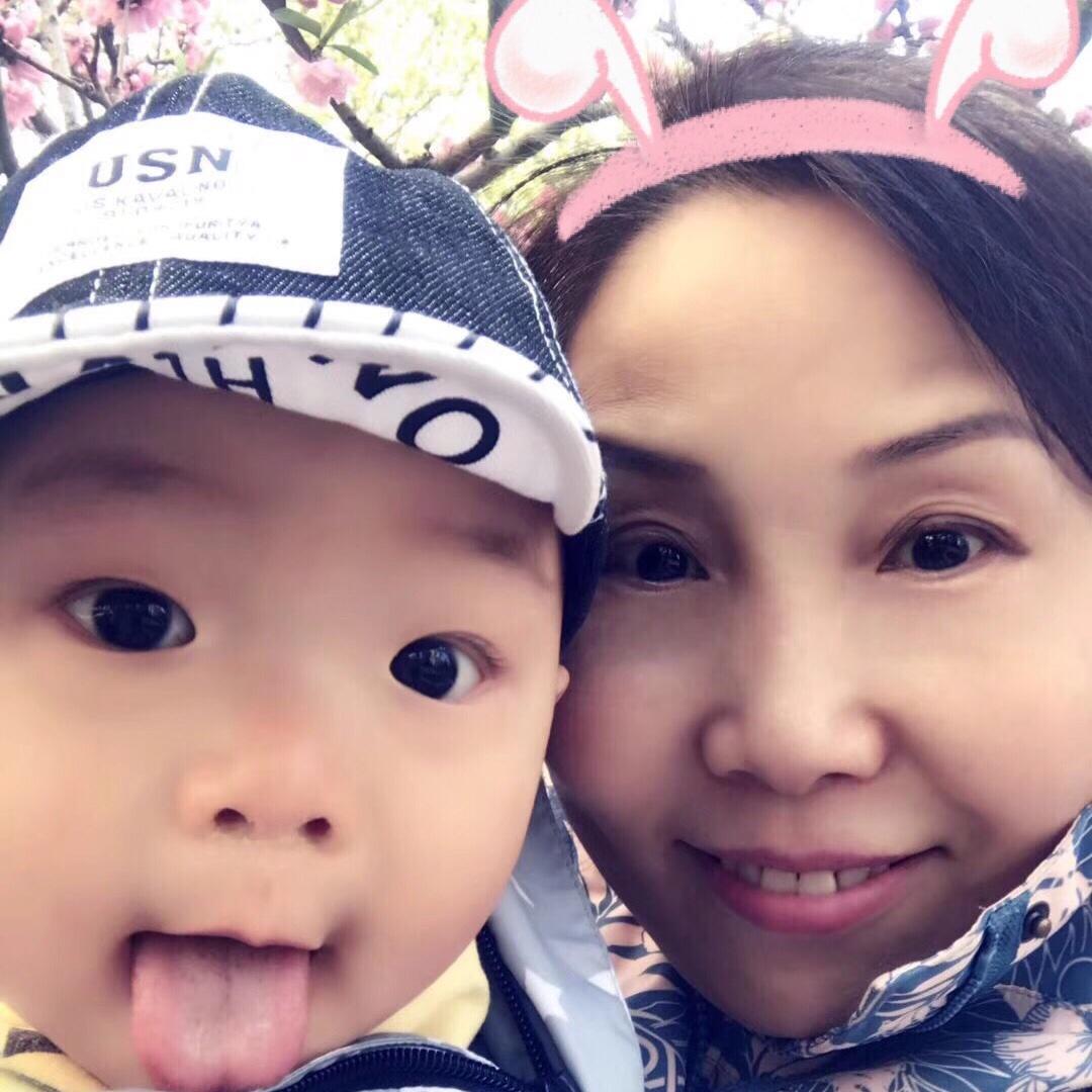 汉堡和他的外婆