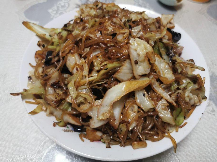 包菜炒粉丝