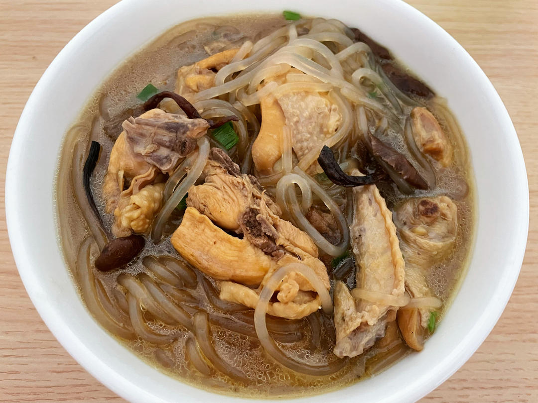 小鸡炖蘑菇