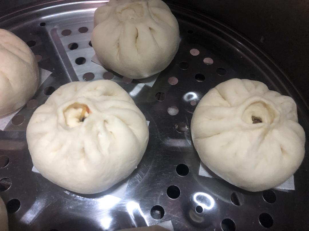 胡萝卜木耳鸡蛋包子——素包子也可以很好吃~
