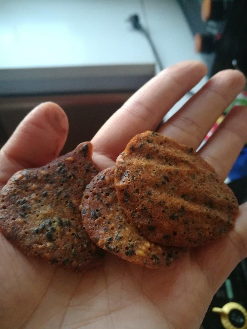 芝麻薄脆饼干
