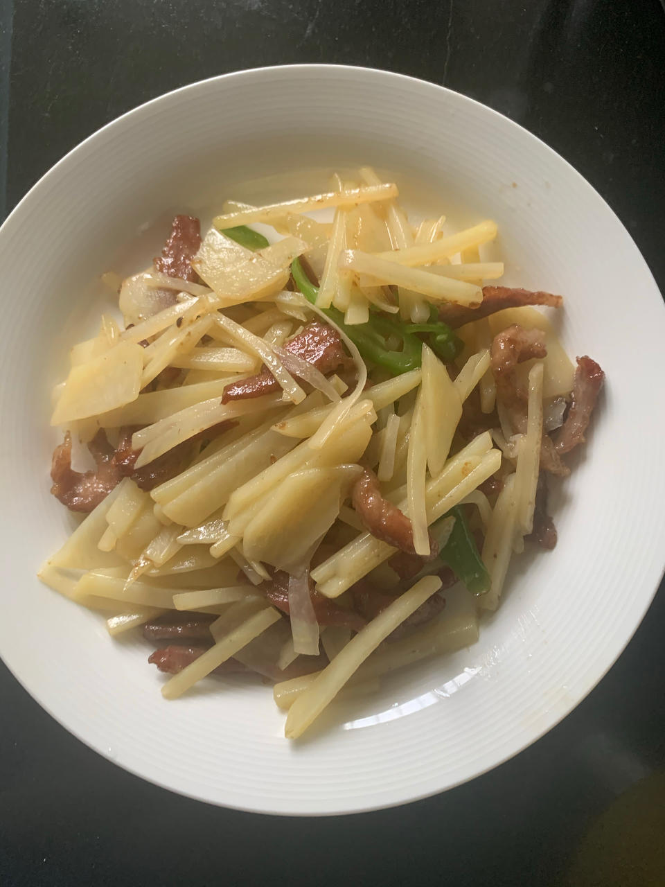 青椒土豆炒肉丝