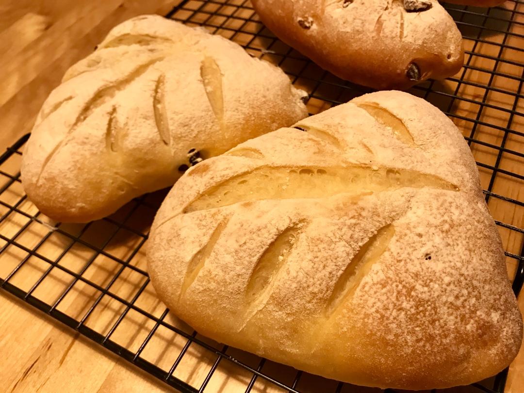 奶酪馅儿蔓越莓面包