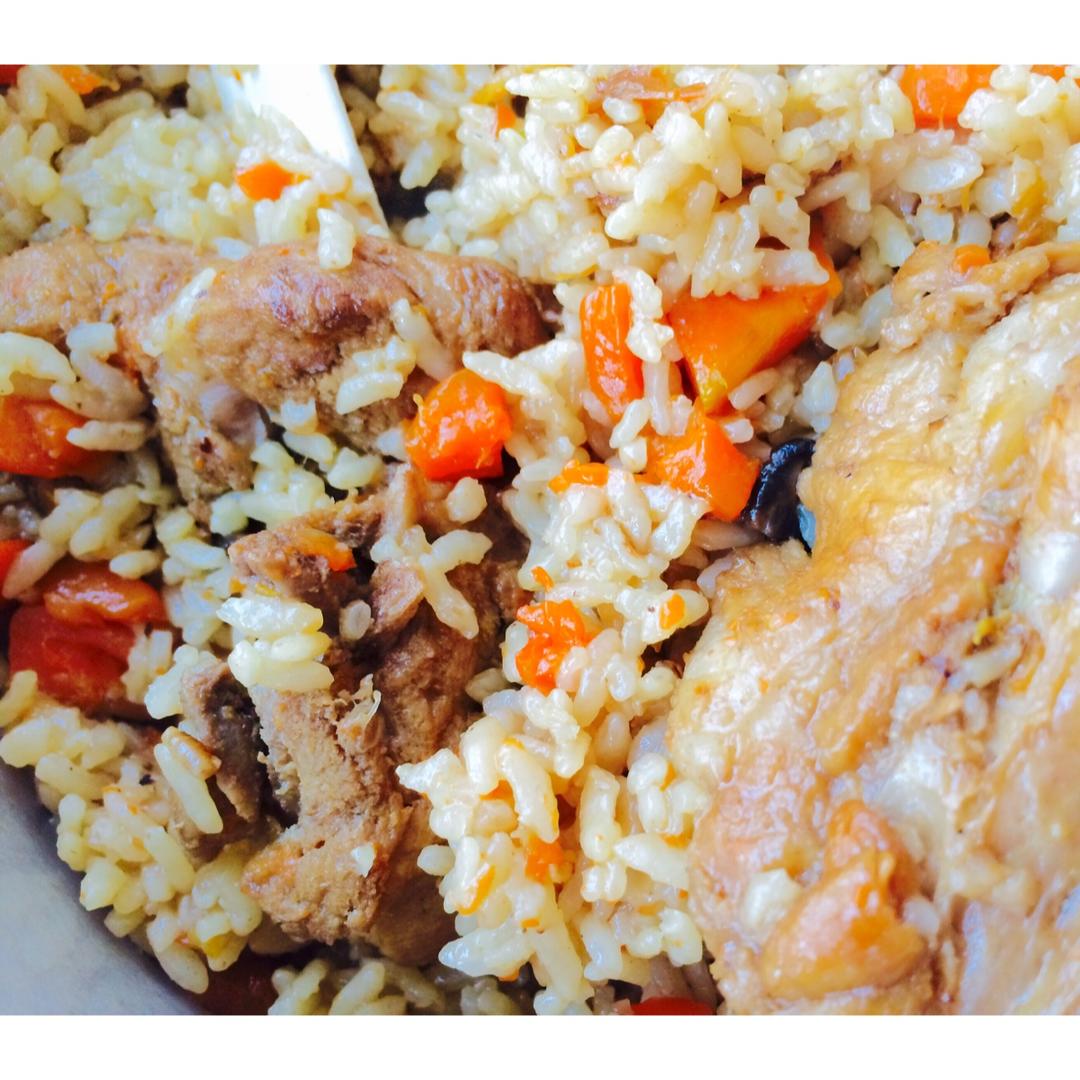 喷香排骨焖饭（爆好吃）