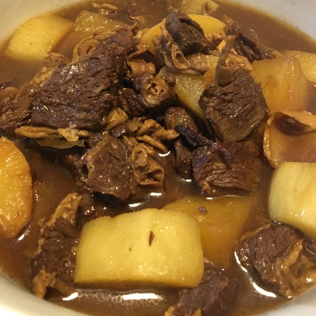 萝卜炖牛腩