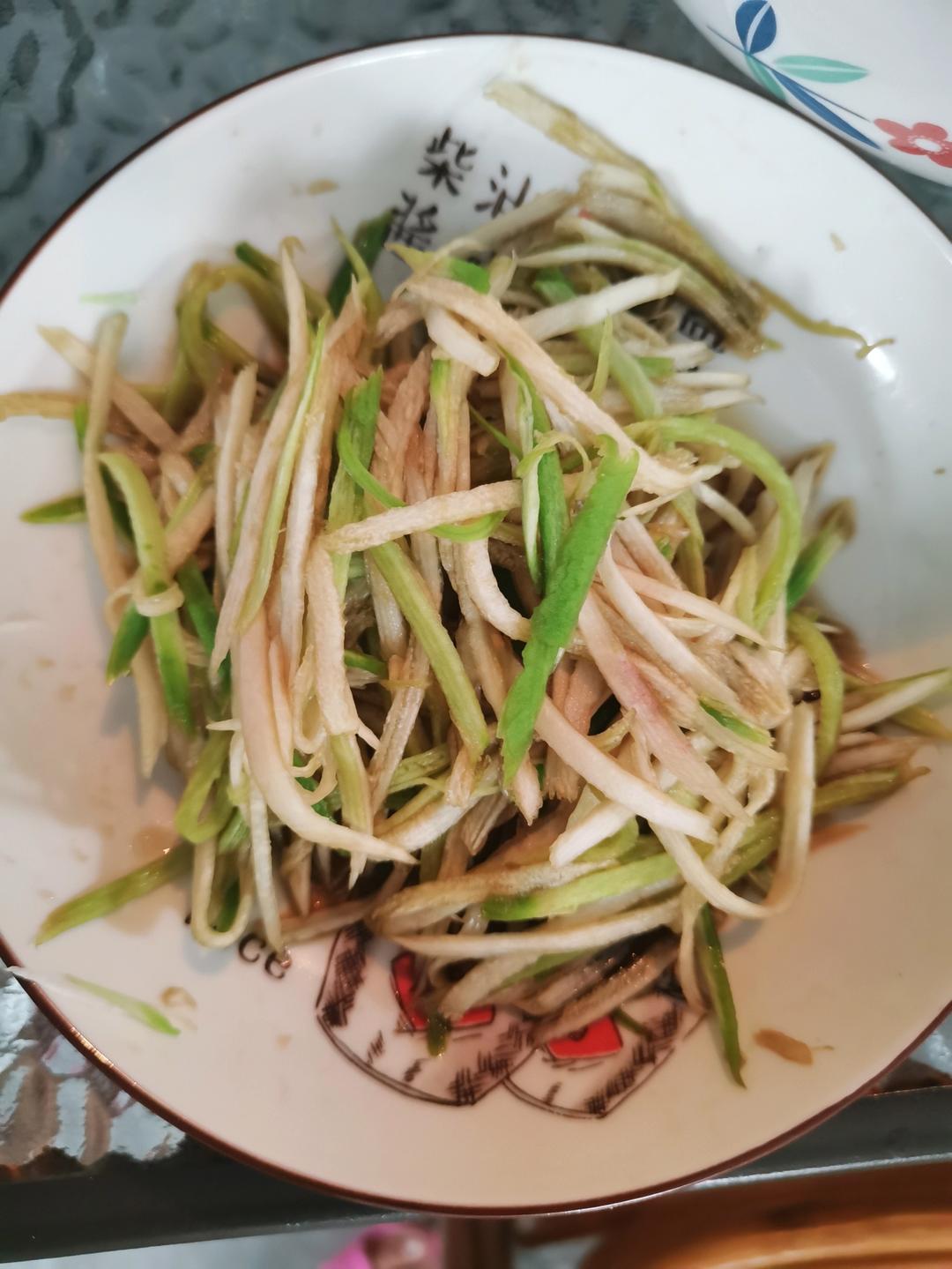 凉拌白萝卜丝