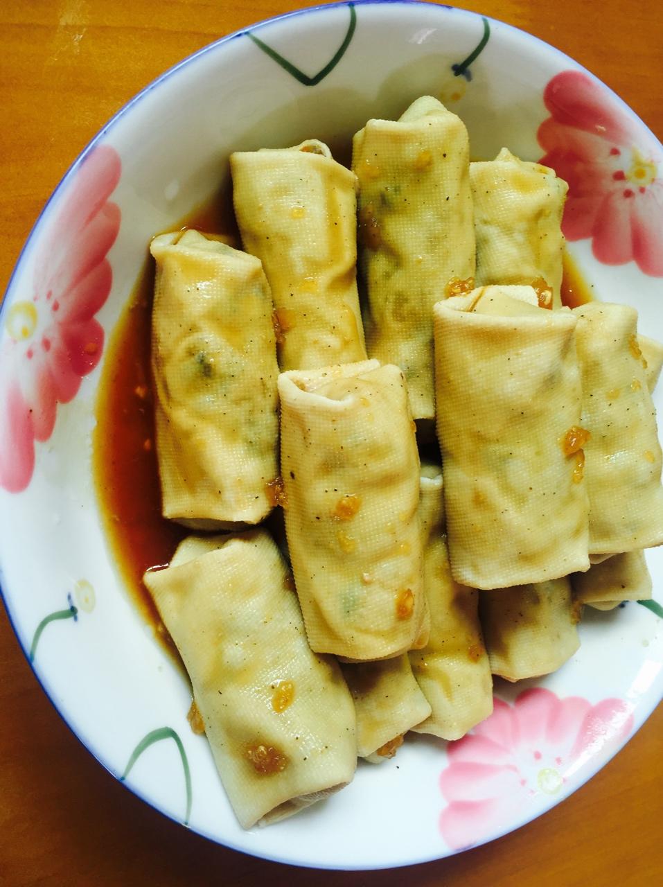 薇物做的千张蒸肉卷