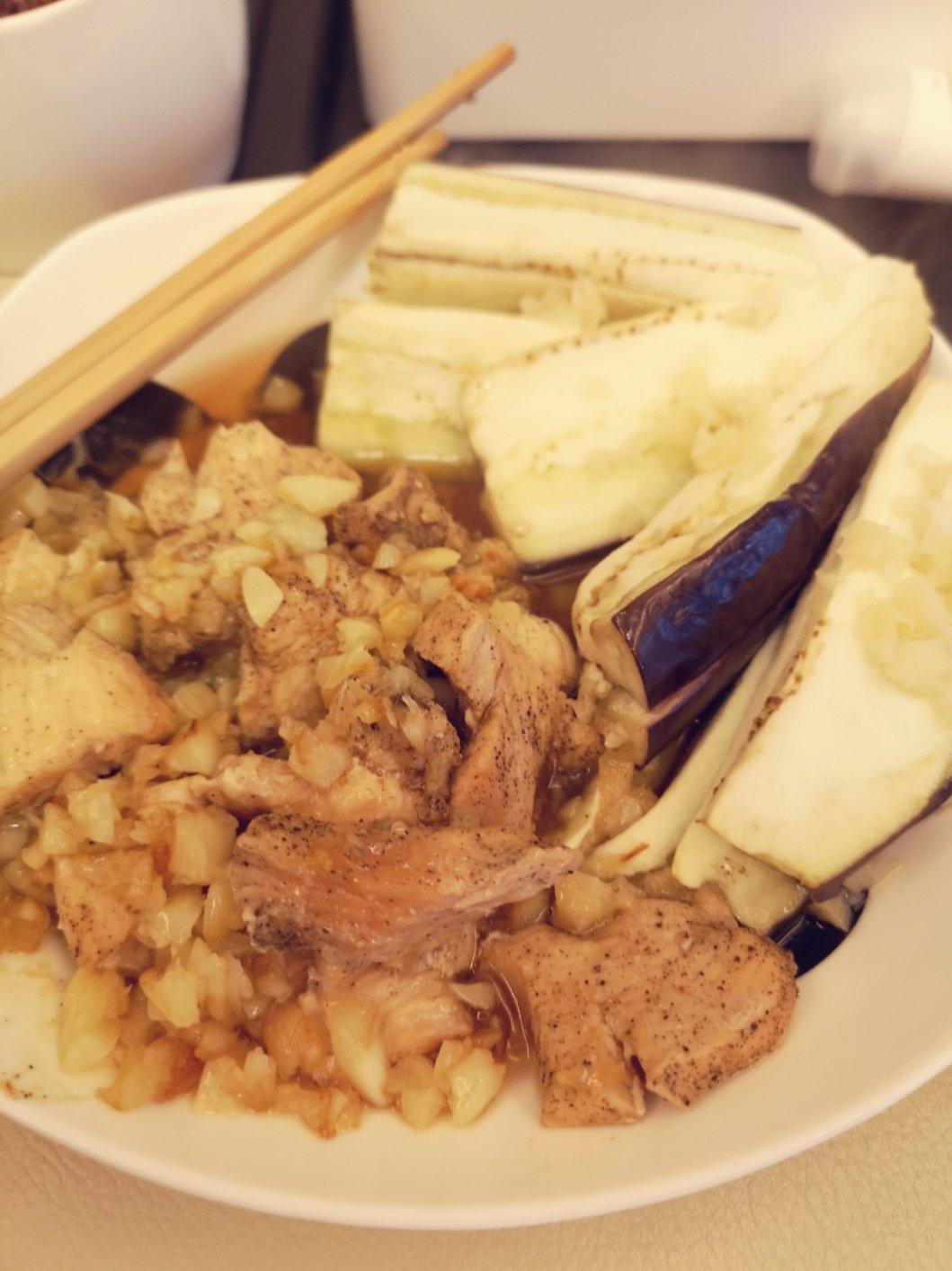 蒜蓉蒸鸡胸（鸡腿）