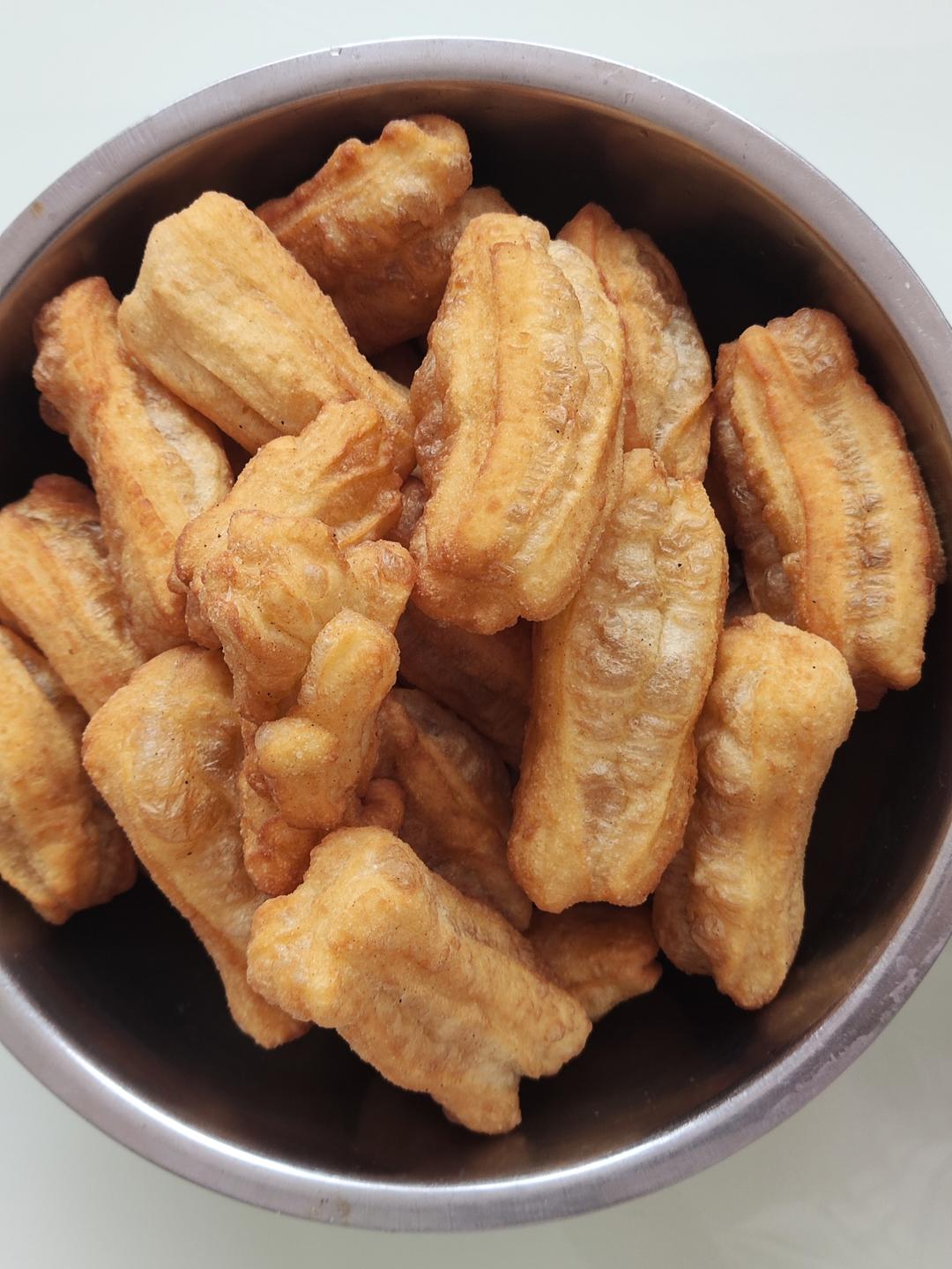 炸油条