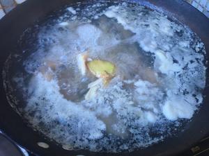 滋补甘蔗羊蹄汤的做法 步骤2