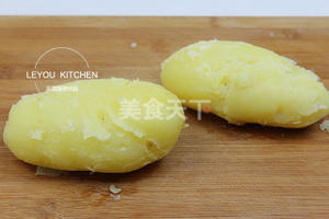 土豆传奇—剁椒蒸土豆的做法 步骤3