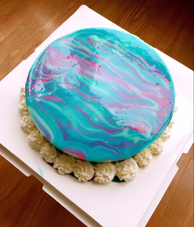 roe蕊儿做的〔梦幻星空慕斯蛋糕〕镜面蛋糕