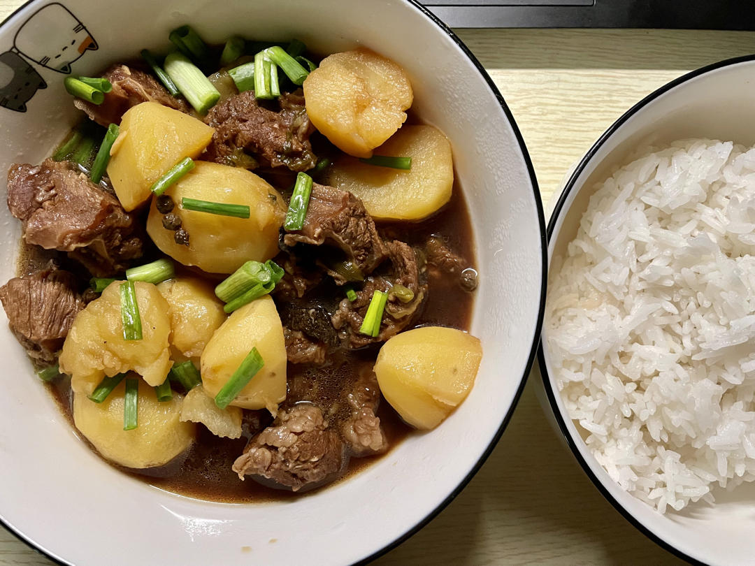 土豆炖牛肉