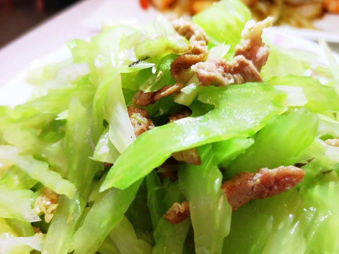 炝拌芹菜