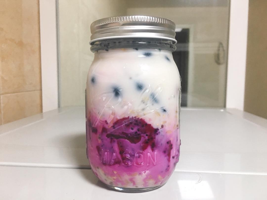 简单方便隔夜燕麦杯（无需烤箱）