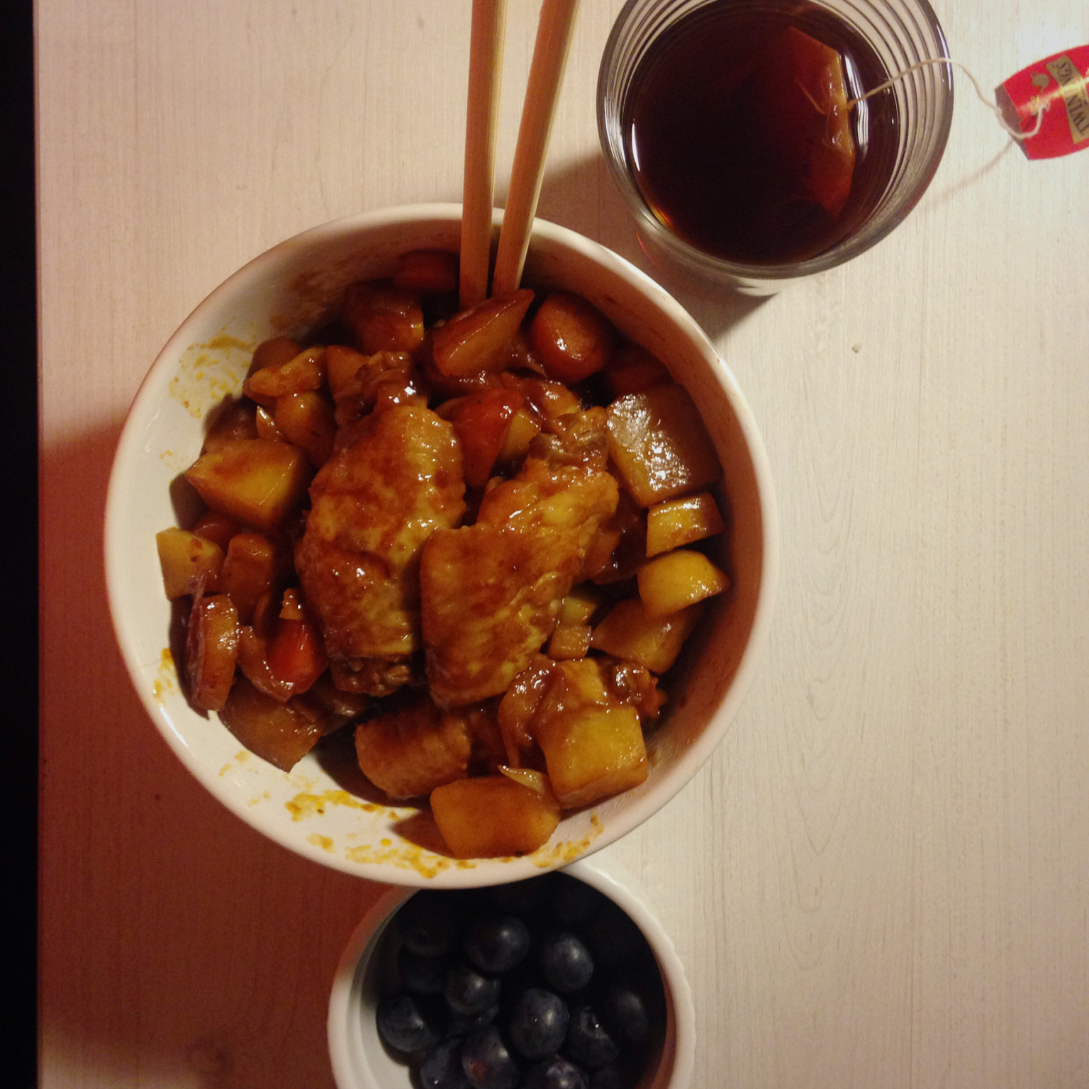 三汁焖鸡翅锅