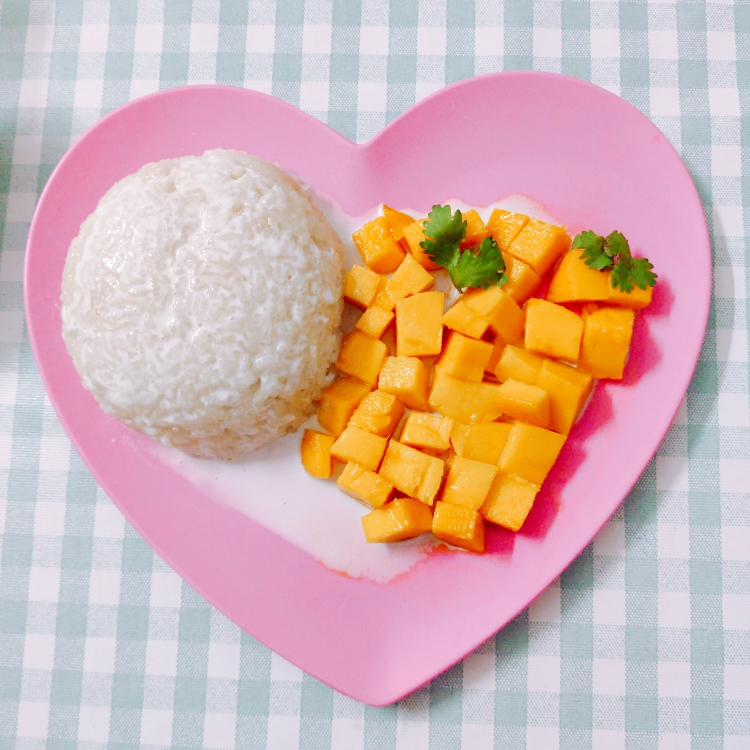 【地方小吃】夏日伴侣——泰式芒果椰汁糯米饭