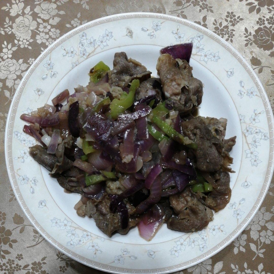 简单易做 肥牛卷炒洋葱