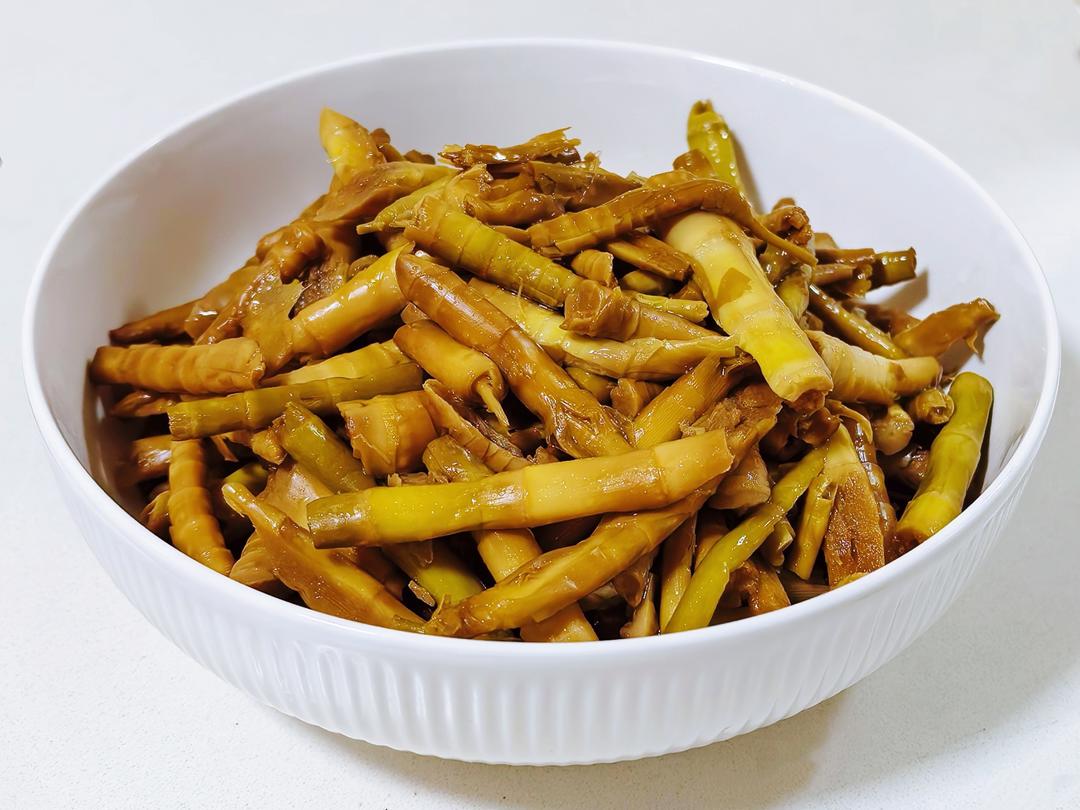 ❀【油焖笋干】❀
《隔水炖版》